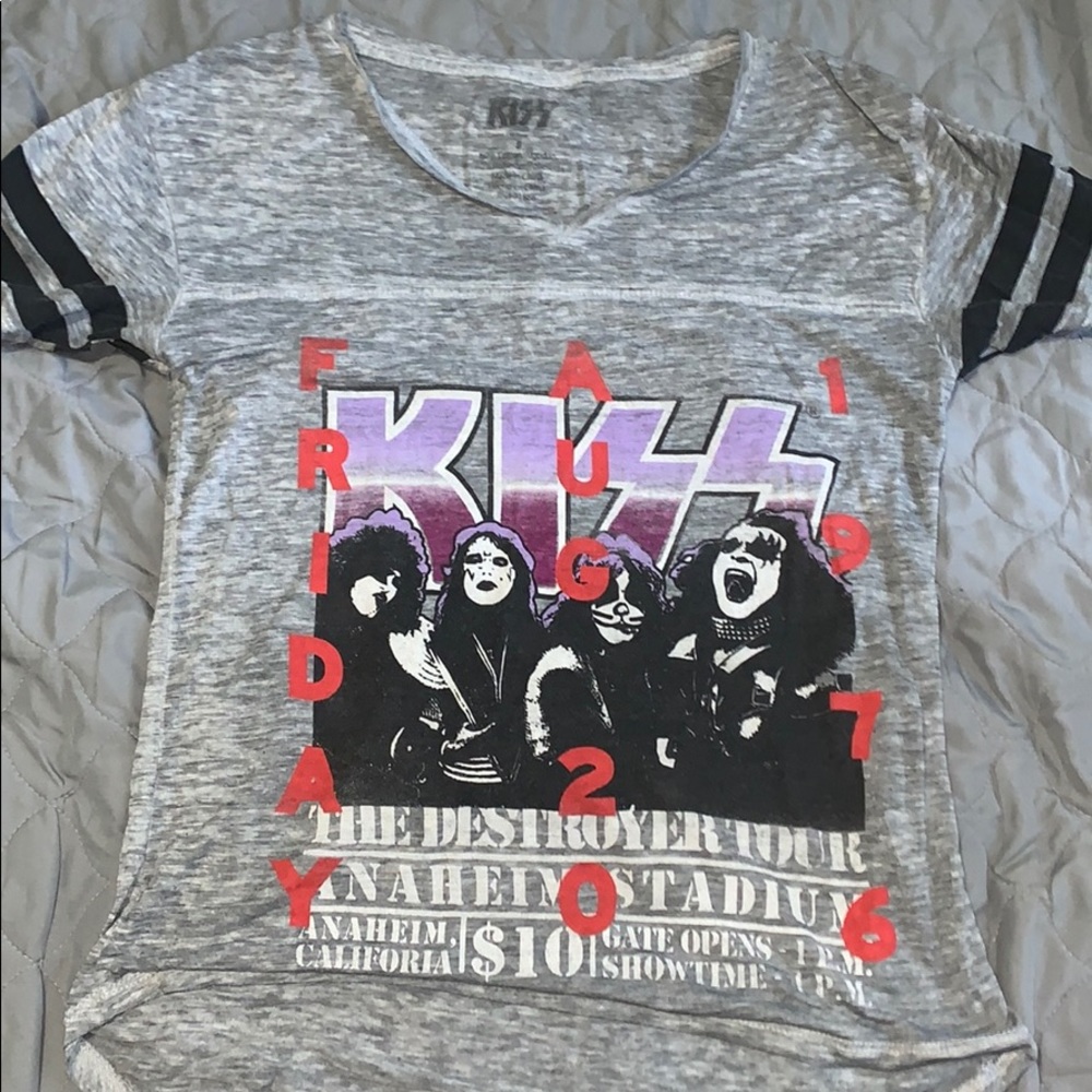Kiss T shirt